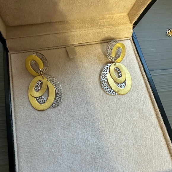 Brand new 18k gold and platinum earring - Picture 4 of 4
